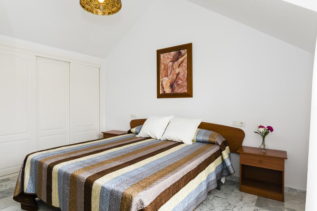 Weforyou Real Del Tivoli Two Rooms 贝纳尔马德纳 外观 照片