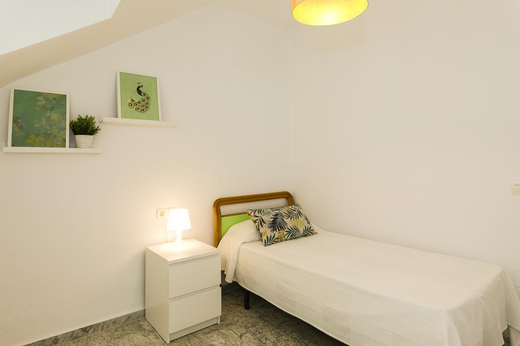 Weforyou Real Del Tivoli Two Rooms 贝纳尔马德纳 外观 照片